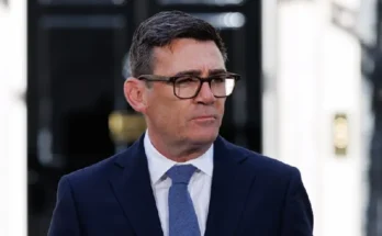 Burnham Presses ‘Cowboy Builders’ – Mortgage Strategy