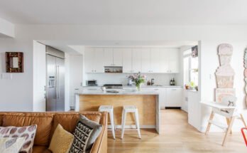7 kitchen and living room designs that improve sight lines